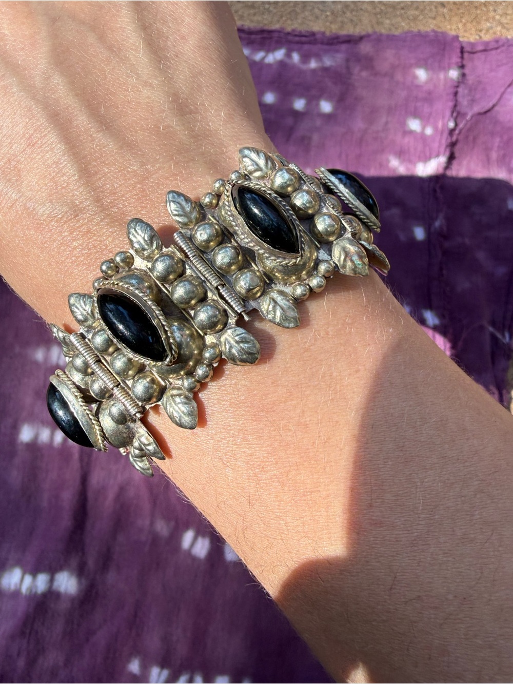 Vintage Taxco onyx 925 silver bracelet
